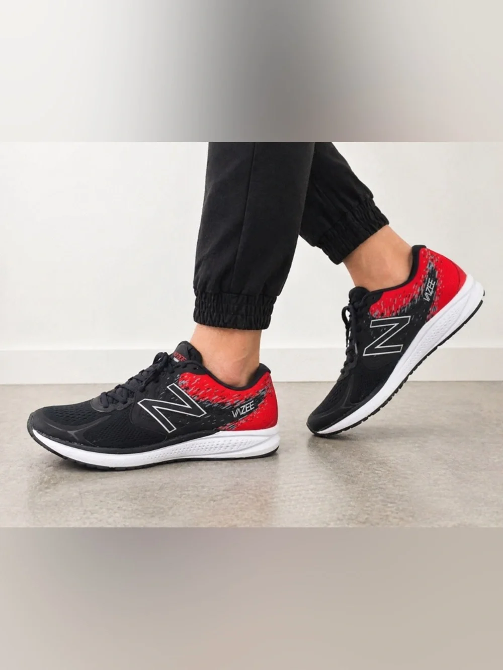 New Balance Vazee Running Shoes Black Red Men’s 11 Lightweight